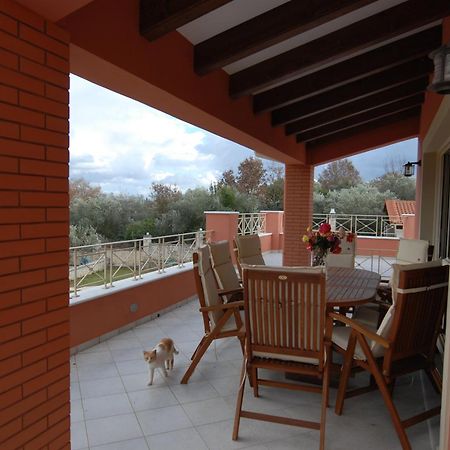 Epavlis Nadine Corfu Villa Gouvia Exteriör bild