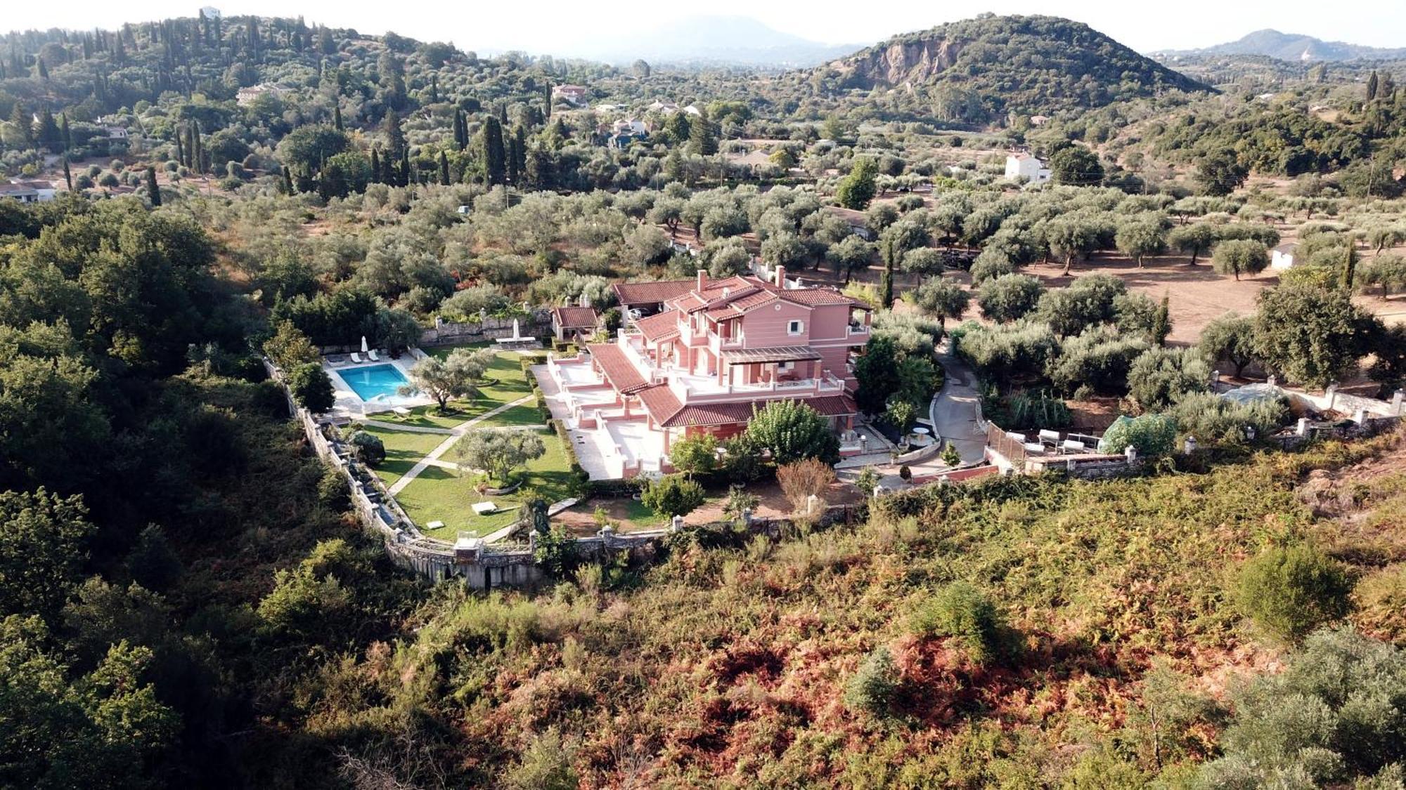 Epavlis Nadine Corfu Villa Gouvia Exteriör bild