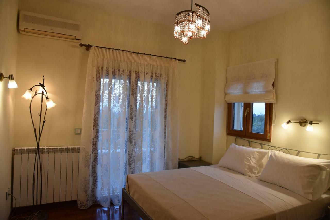 Epavlis Nadine Corfu Villa Gouvia Exteriör bild